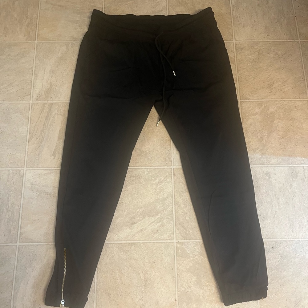 NWT Zyia Activewear Black peak joggers